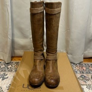 Ugg Darcie Riding Boot: Size 7: Color-Brown